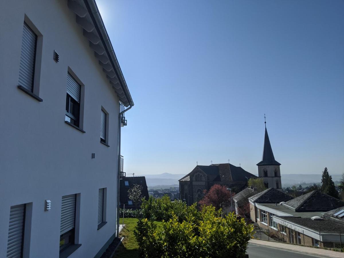 Ferienwohnungen Pellenzblick - Wohnen Auf Zeit - Nickenich Dış mekan fotoğraf